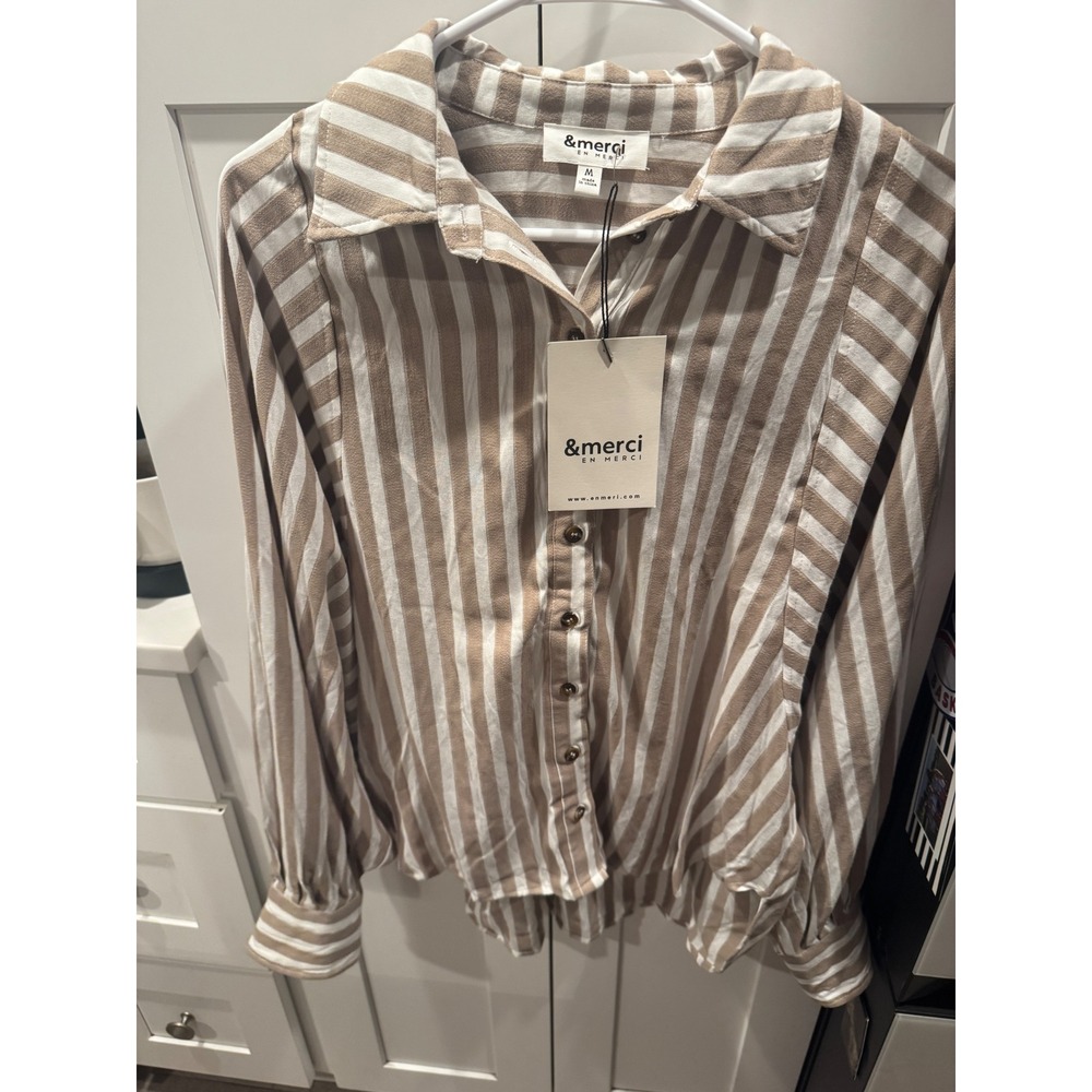 &merci En Merci Womens Tan White Striped Button Down Blouse Top Medium NWT